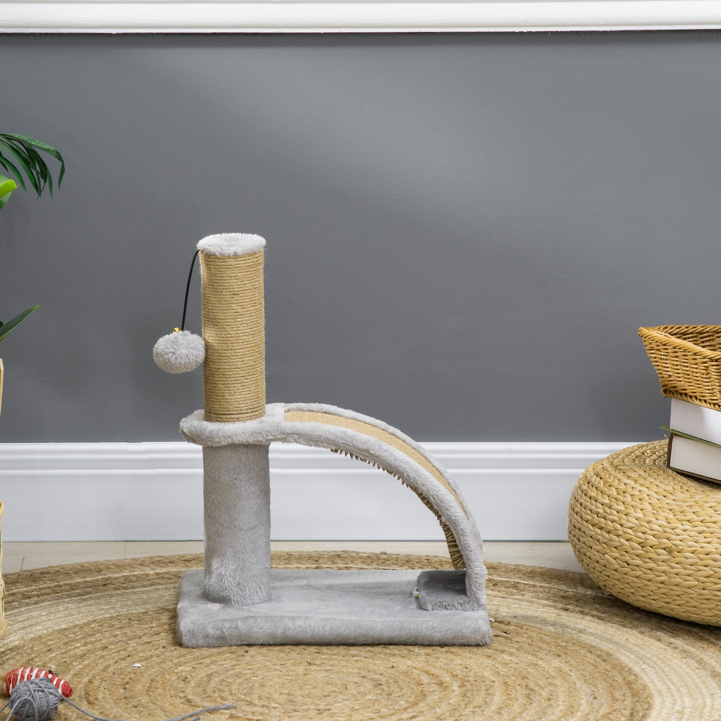 PawHut Katzenkratzbaum, Jutebespannung, hängende Kugel mit Glocke, Kratzbrett, 34L x 24B x 43H cm, Grau