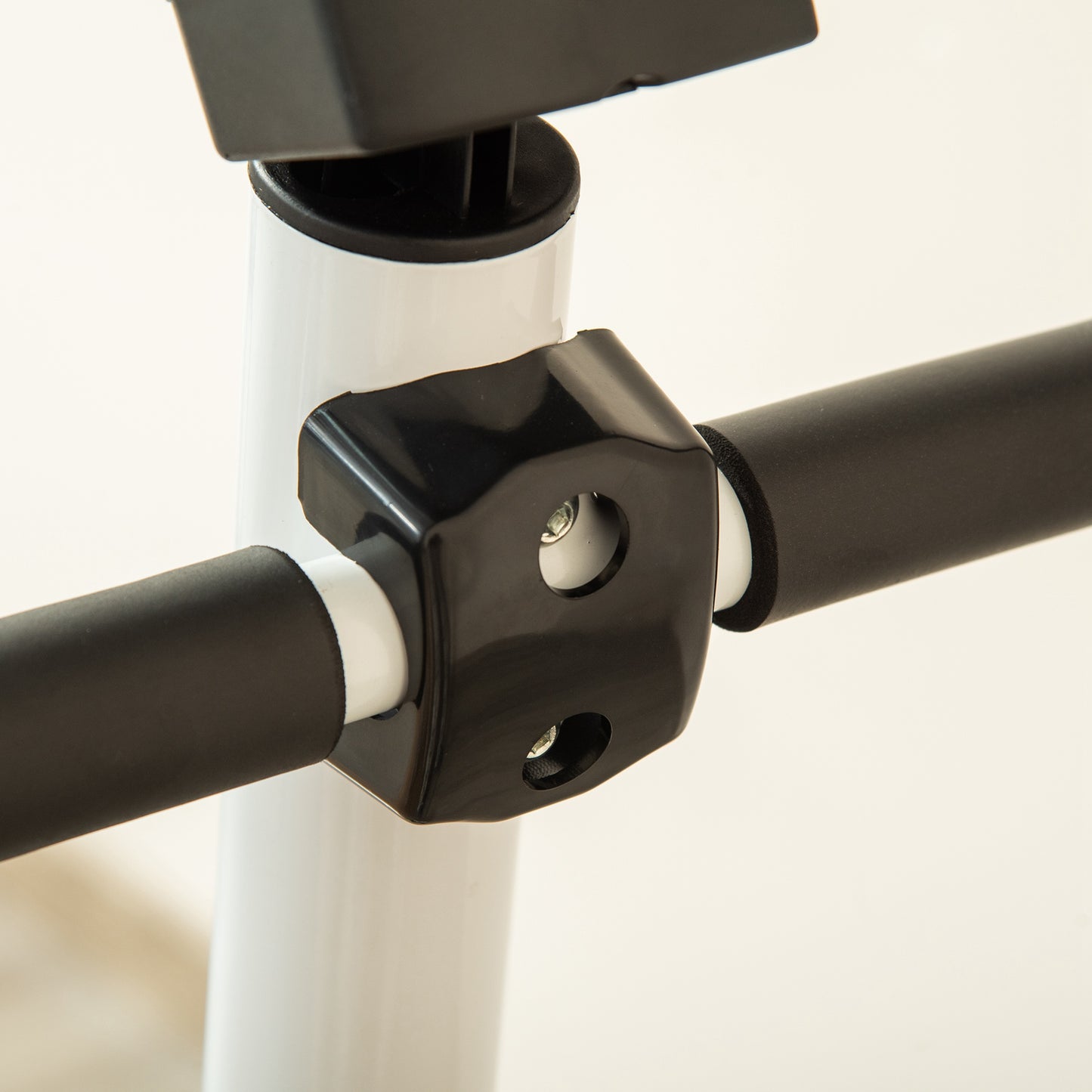 HOMCOM Stepper Fitnessgerät, LCD-Monitor, rutschfeste Pedale, Stahl und ABS, 55x44x108 cm, Grün+Schwarz