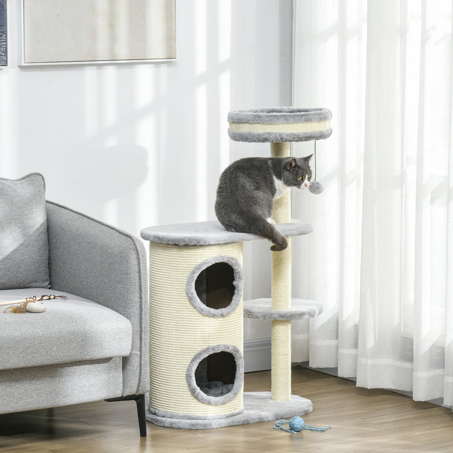 PawHut Kratzbaum für Katzen, Sisal-Seilpfosten, weicher Plüsch, mehrstufig, Ballspielzeug, Grau, 59x35x100 cm