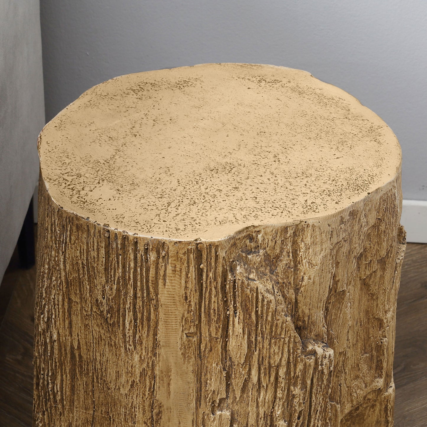HOMCOM Beistelltisch Baumstumpf-Optik Nivillierfüße 37 cm x 37 cm x 43 cm Beton Braun
