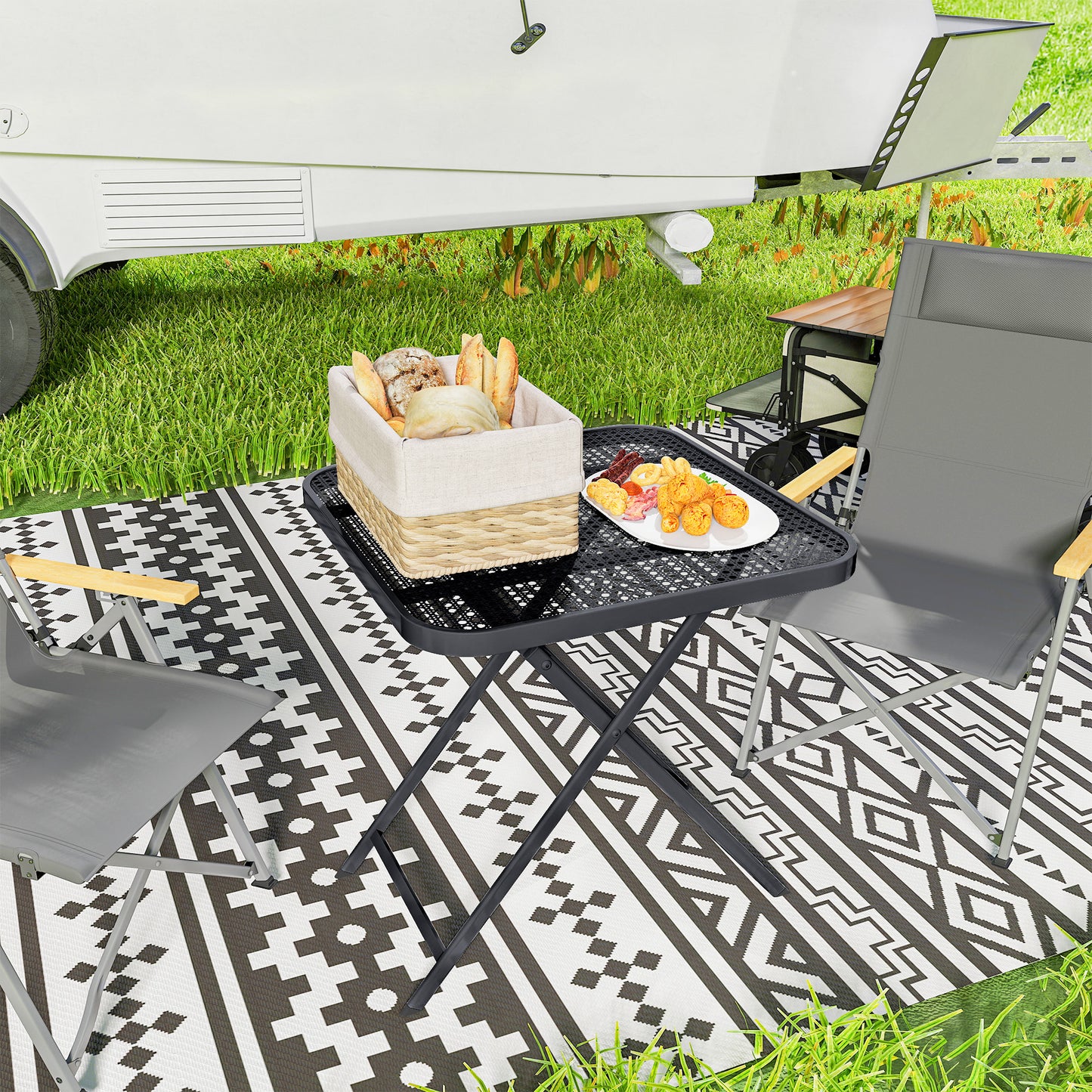 Outsunny Gartentisch klappbar 70 x70 cm, Wetterfest Balkontisch Klapptisch mit Ausschnitt-Design quadrarisch Schwarz