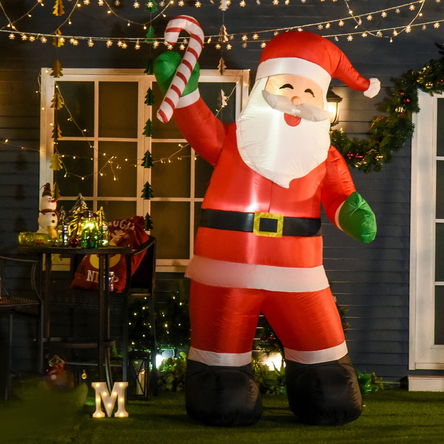 HOMCOM Aufblasbar Weihnachtsdeko, 2,4 m Weihnachtsmann mit LED-Beleuchtung, Zuckerstange für Innen- und Außenbereich