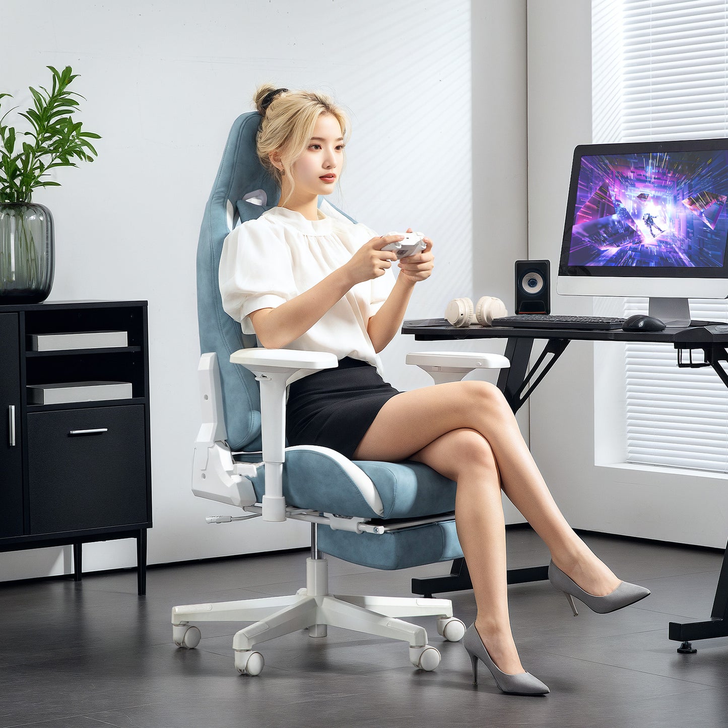 HOMCOM Gaming-Sessel, verstellbare Armlehnen & Rückenlehne, Kunstlederbezug, bis 120 kg, Blau