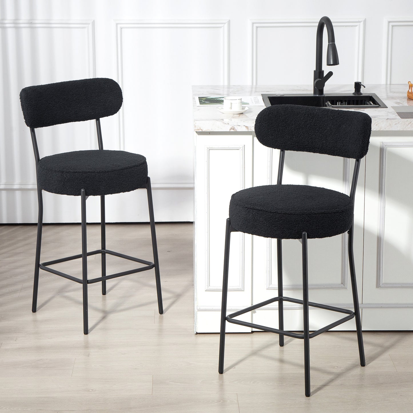 HOMCOM 2er-Set Barstühle mit Polstersitz und Fußstütze، Fleece-Bezug، Metallrahmen، Schwarz