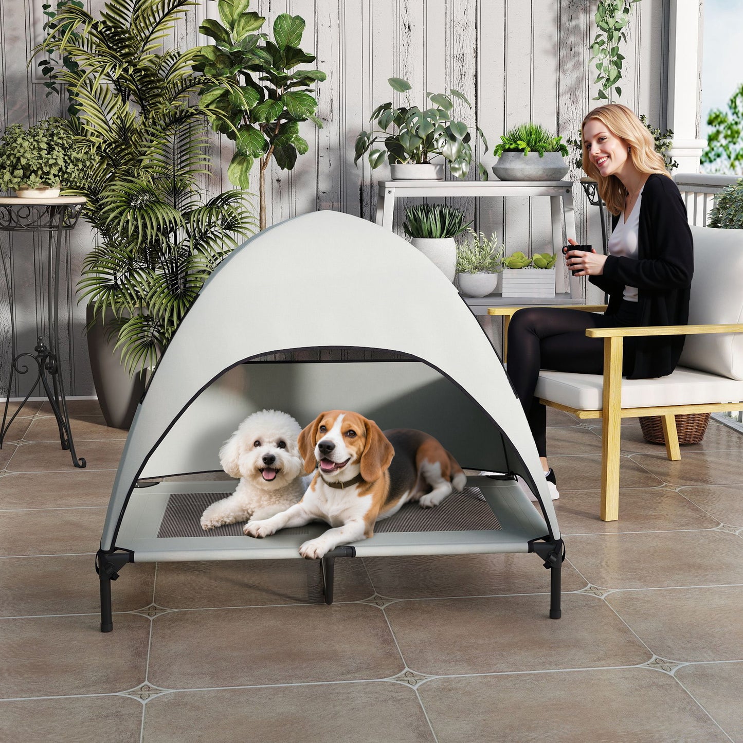 PawHut Hundeliege Outdoor mit Dach، Erhöhtes Hundebett für Große Hunde، 106 × 76 × 99 سم، Hellgrau