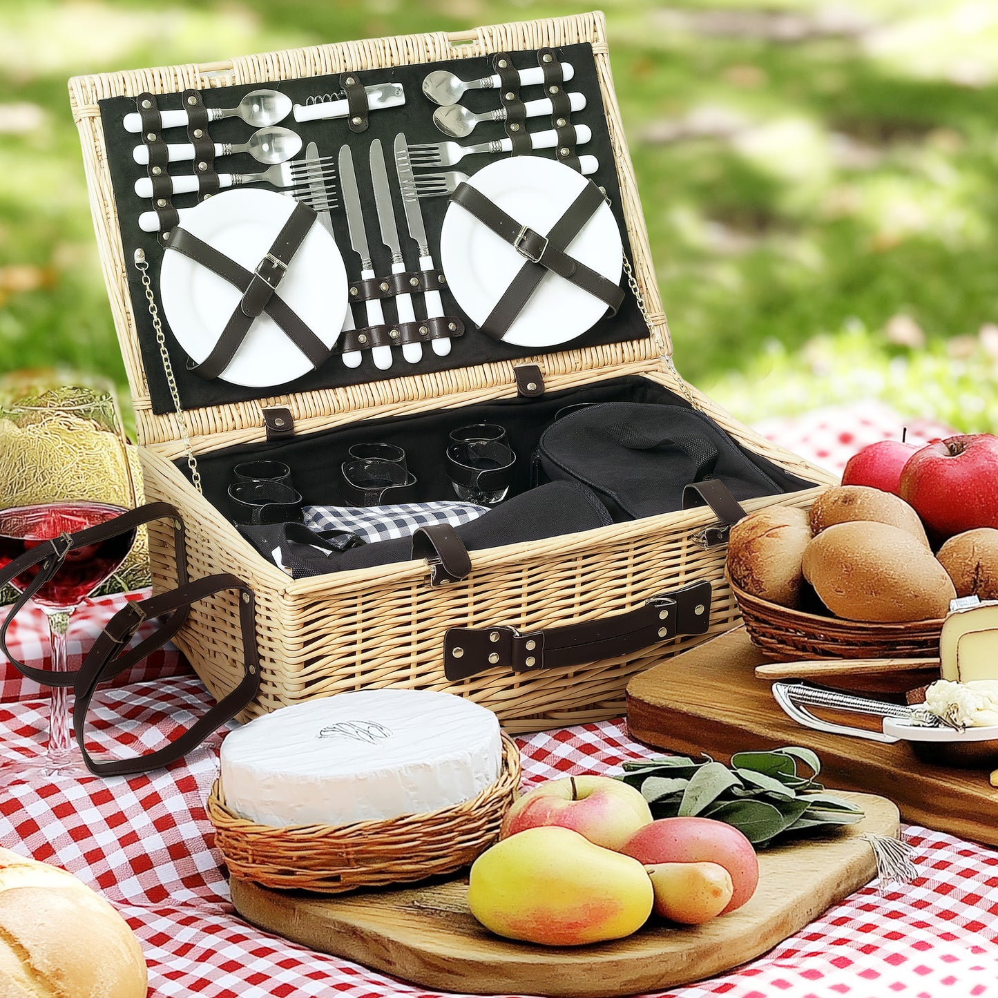 Outsunny Picknickkorb aus Weidenholz Picknickkoffer für 4 Personen mit Isoliert Kühlfach Besteck Set Naturholz