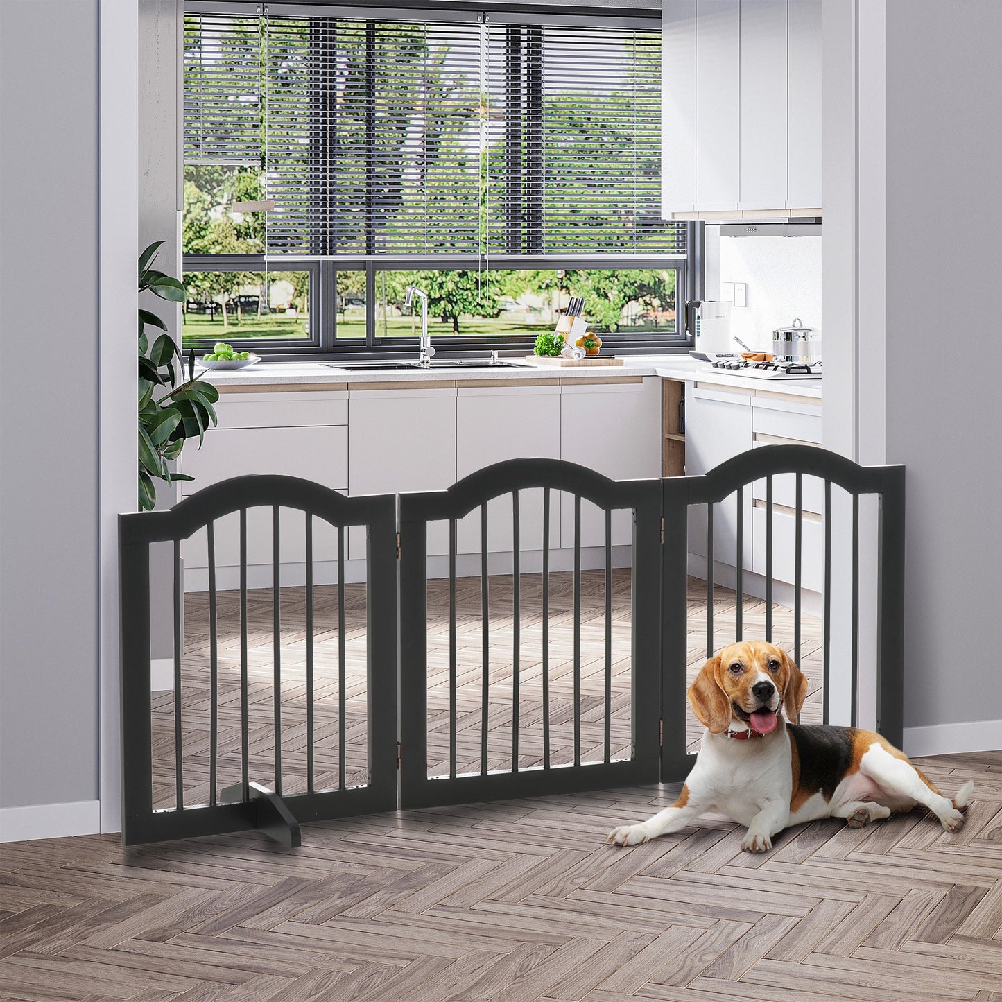PawHut Absperrgitter Hund 3-teilig, 154,5 x 61 cm Faltbar Hundegitter mit Tür, Türschutzgitter mit 2 Stützfüßen, Freistehend Treppengitter für Küche, Flur, Schwarz
