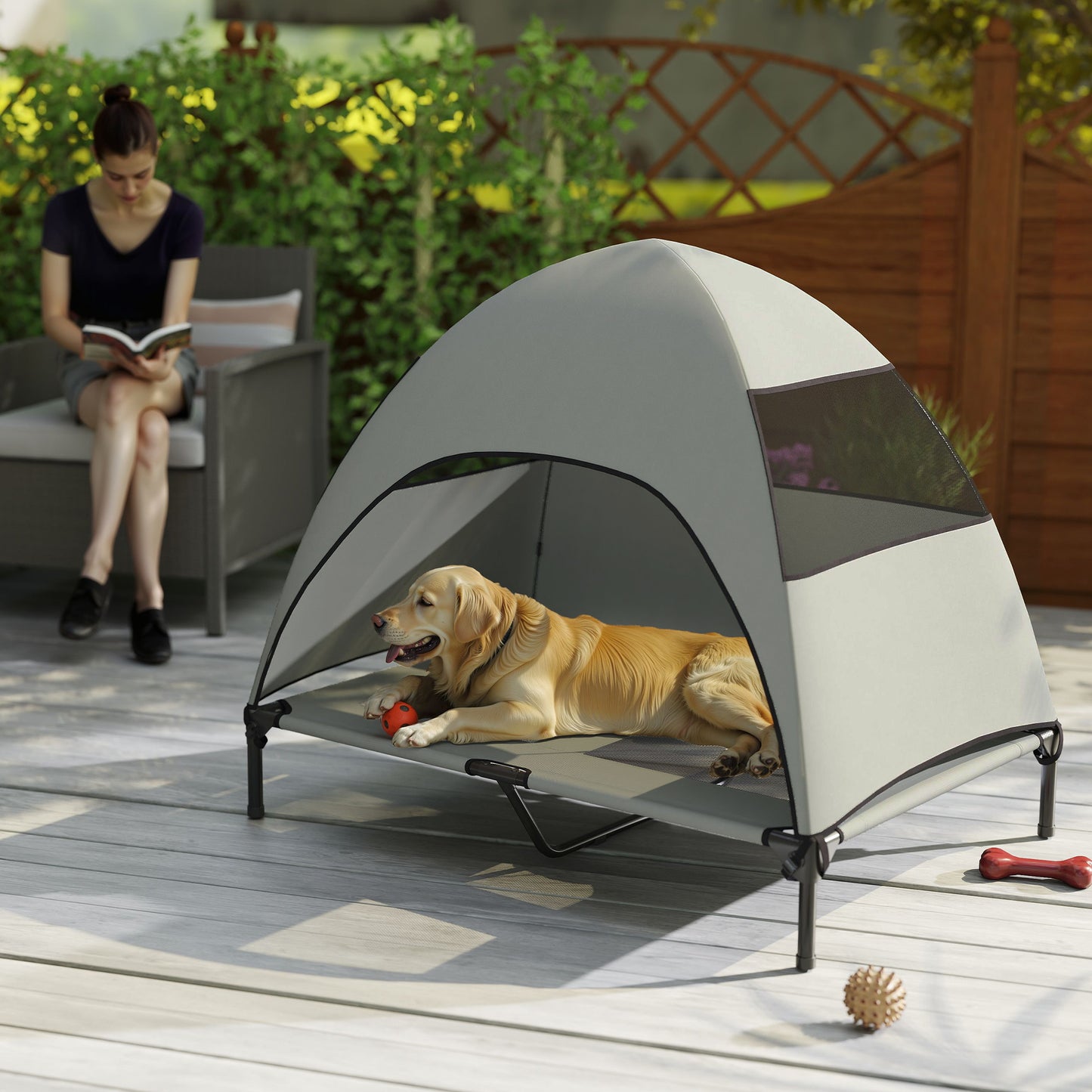 PawHut Hundeliege Outdoor mit Dach، Erhöhtes Hundebett für Große Hunde، 106 × 76 × 99 سم، Hellgrau