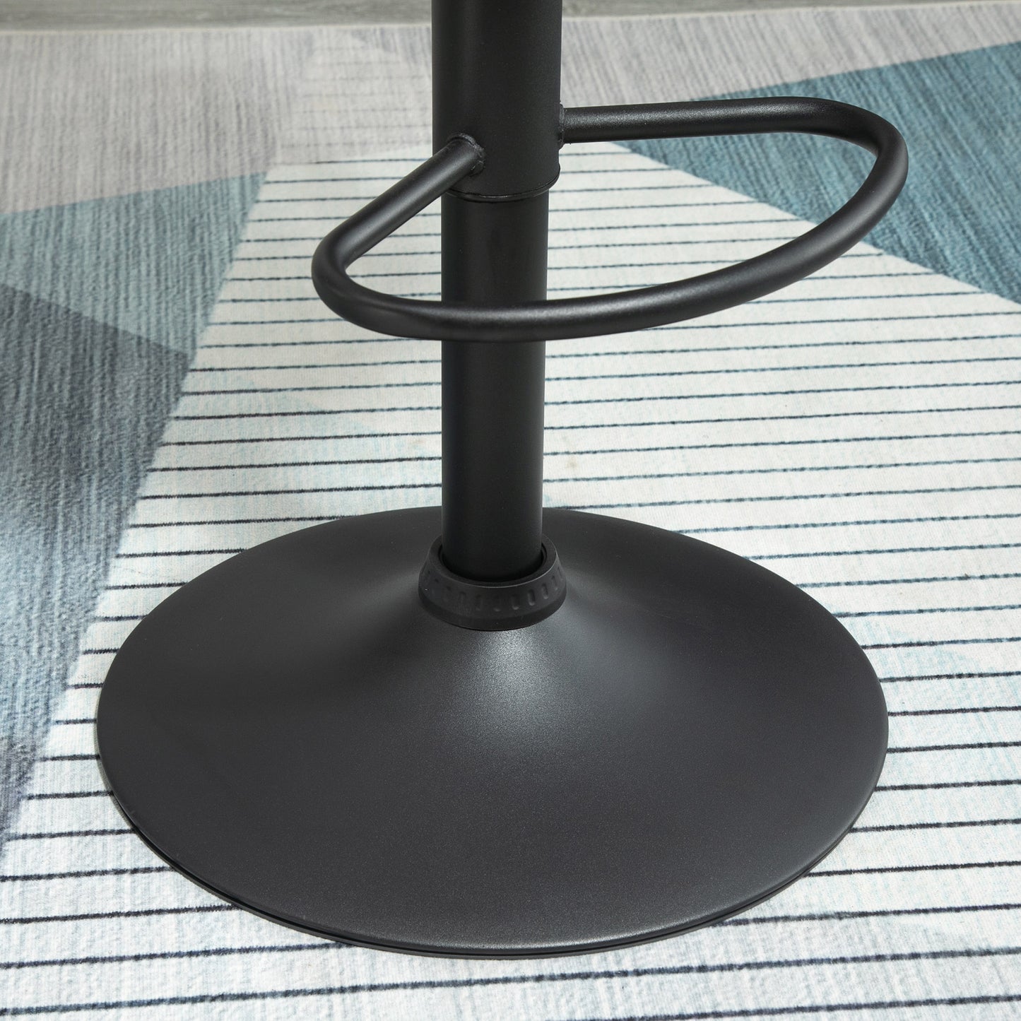 HOMCOM Barhocker 2er Set, Gepolstert Barstuhl mit Stahlgestell, Lehne, Samtoptik, Höhenverstellbar Küchenstühle mit Fußstütze 360° Drehbar Tresenhocker für Küche, Wohnzimmer, Esszimmer Schwarz