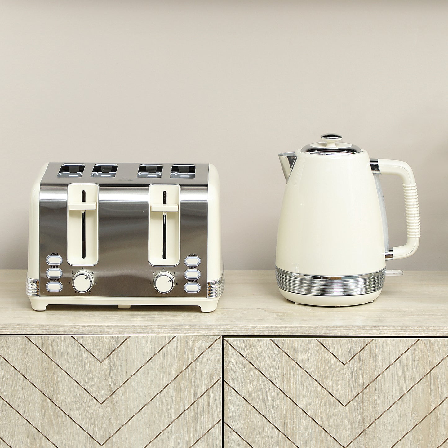 HOMCOM Wasserkocher- und Toaster-Set, 1,7 L, 2200W, Strix Thermostat, Filter, 4-Schlitz-Toaster, 7 Bräunungsstufen, Krümelfach
