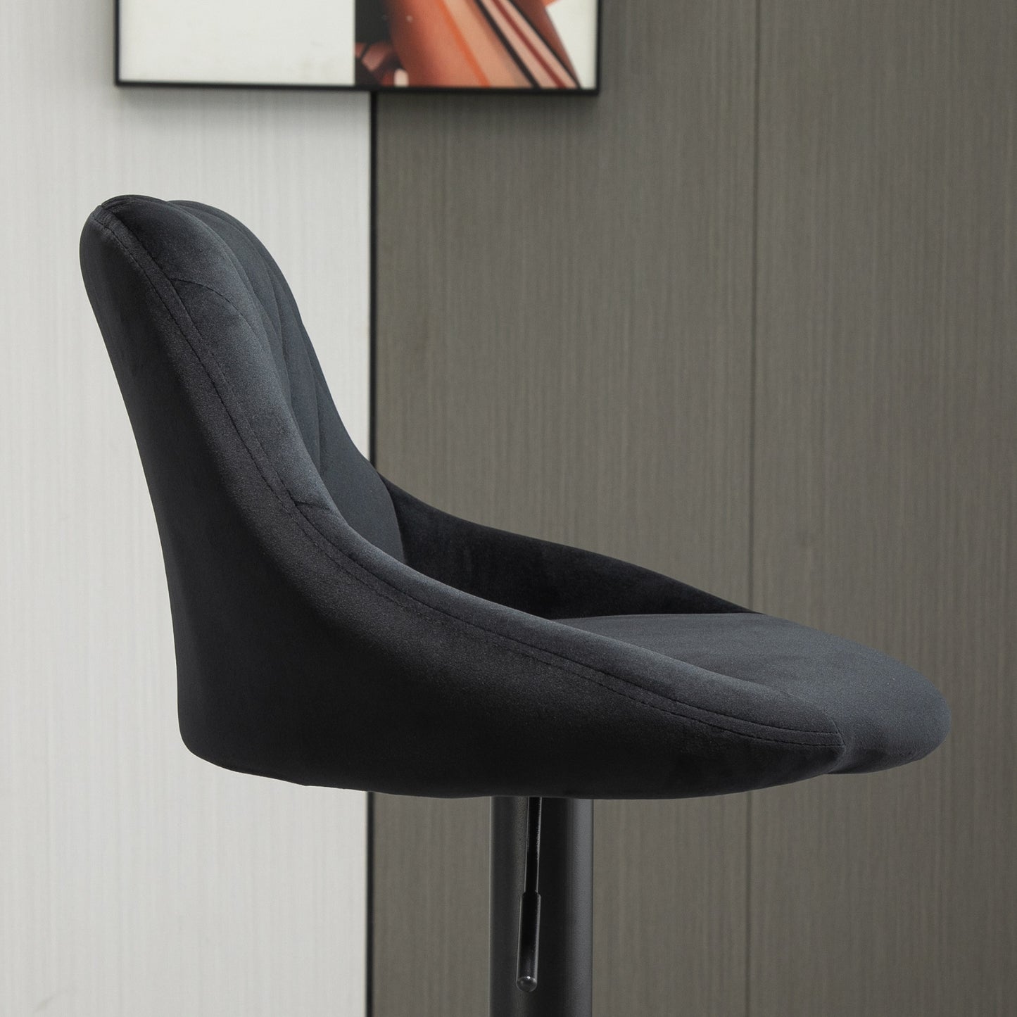 HOMCOM Barhocker 2er Set, Gepolstert Barstuhl mit Stahlgestell, Lehne, Samtoptik, Höhenverstellbar Küchenstühle mit Fußstütze 360° Drehbar Tresenhocker für Küche, Wohnzimmer, Esszimmer Schwarz