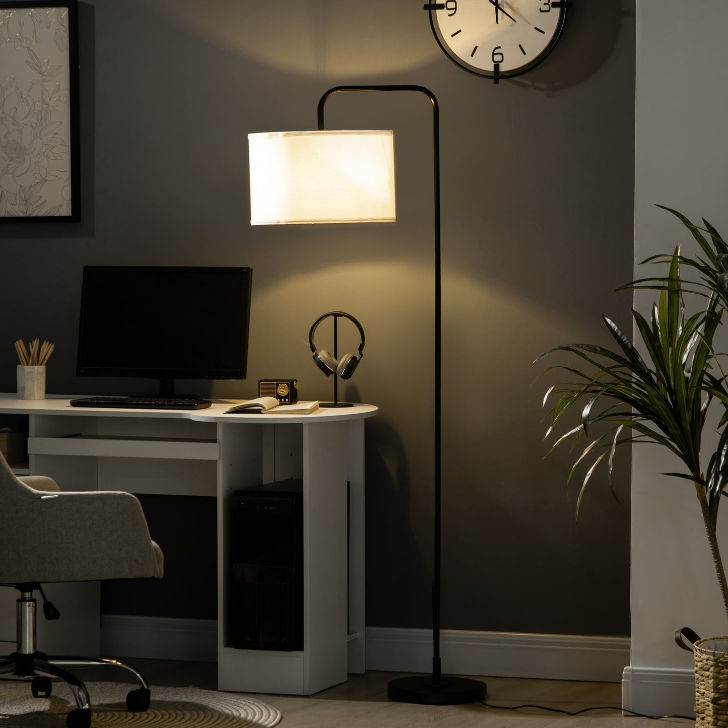 HOMCOM Stehlampe mit Fußschalter, Bodenlampe mit Stoffschirm, Stahl, Weiß