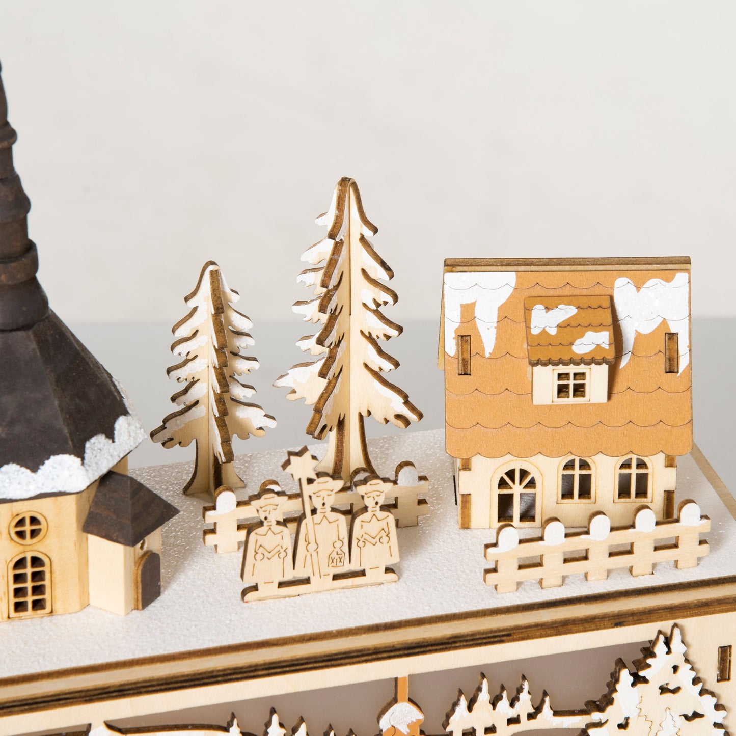 HOMCOM Weihnachtsdekoration، Weihnachtsdorf، 10 مصابيح LED، ضوء دافئ، 45 × 10 × 25 سم، Holzdekor