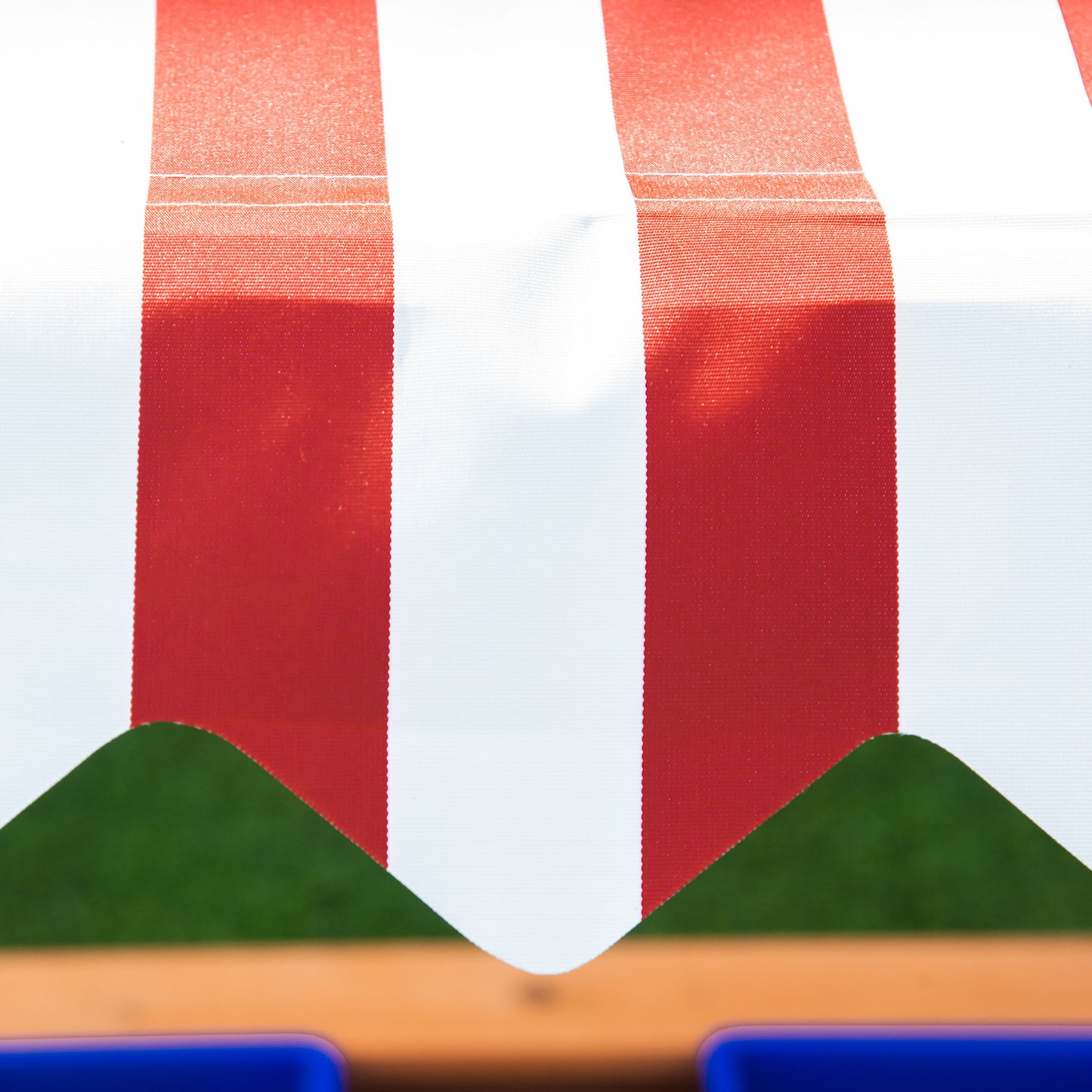 Outsunny Sandkasten Sandkiste Holz Bodenloses Design Matsch-Bereich für Kinder 3-7 Jahre Sandkasten mit Abdeckung Dach für Garten Terrasse Strand Outdoor Gelb 107,5 x 107,5 x 110 cm