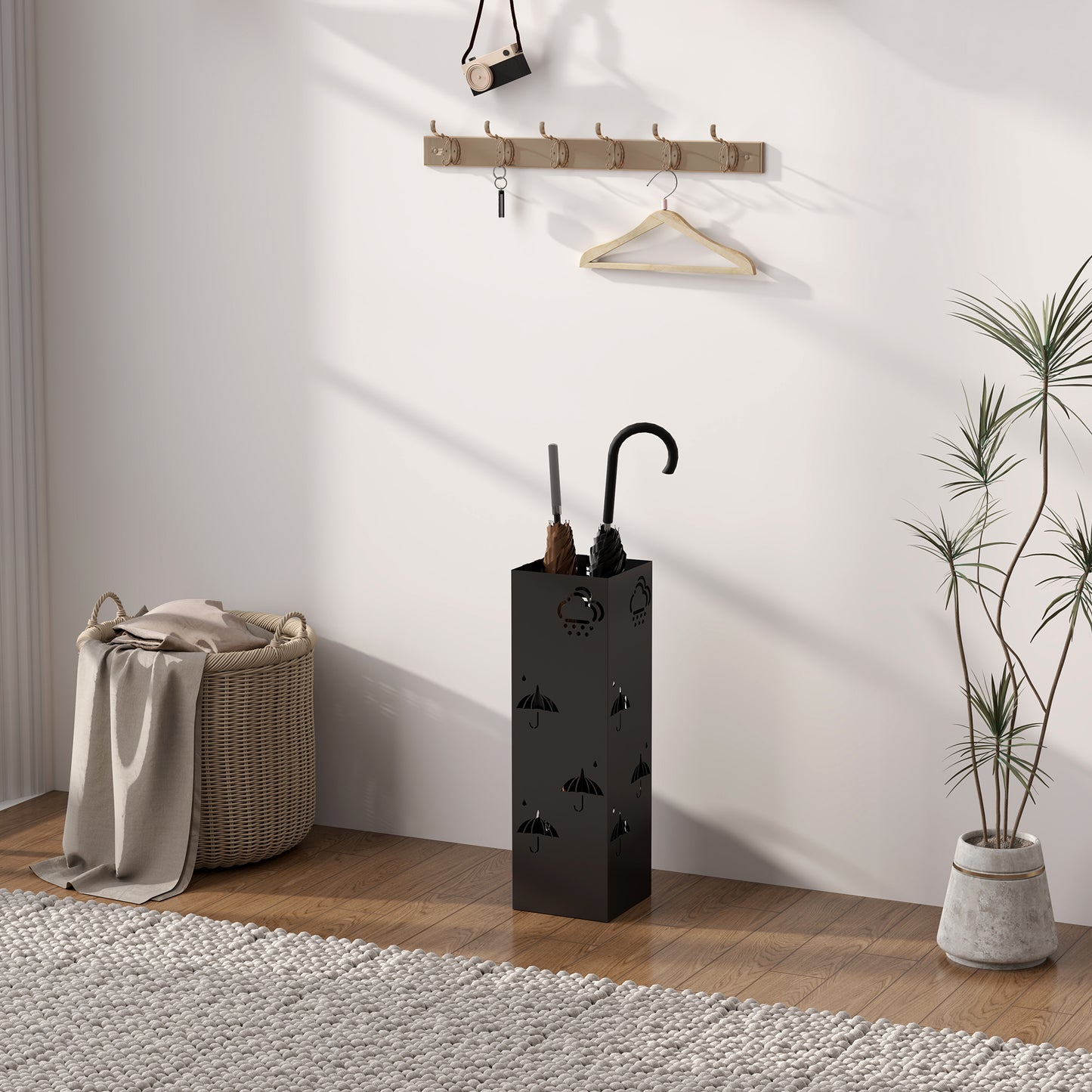 HOMCOM Schirmständer aus Metall, 4 Haken, Wolken- und Schirmmuster, Tropfblech, Schwarz