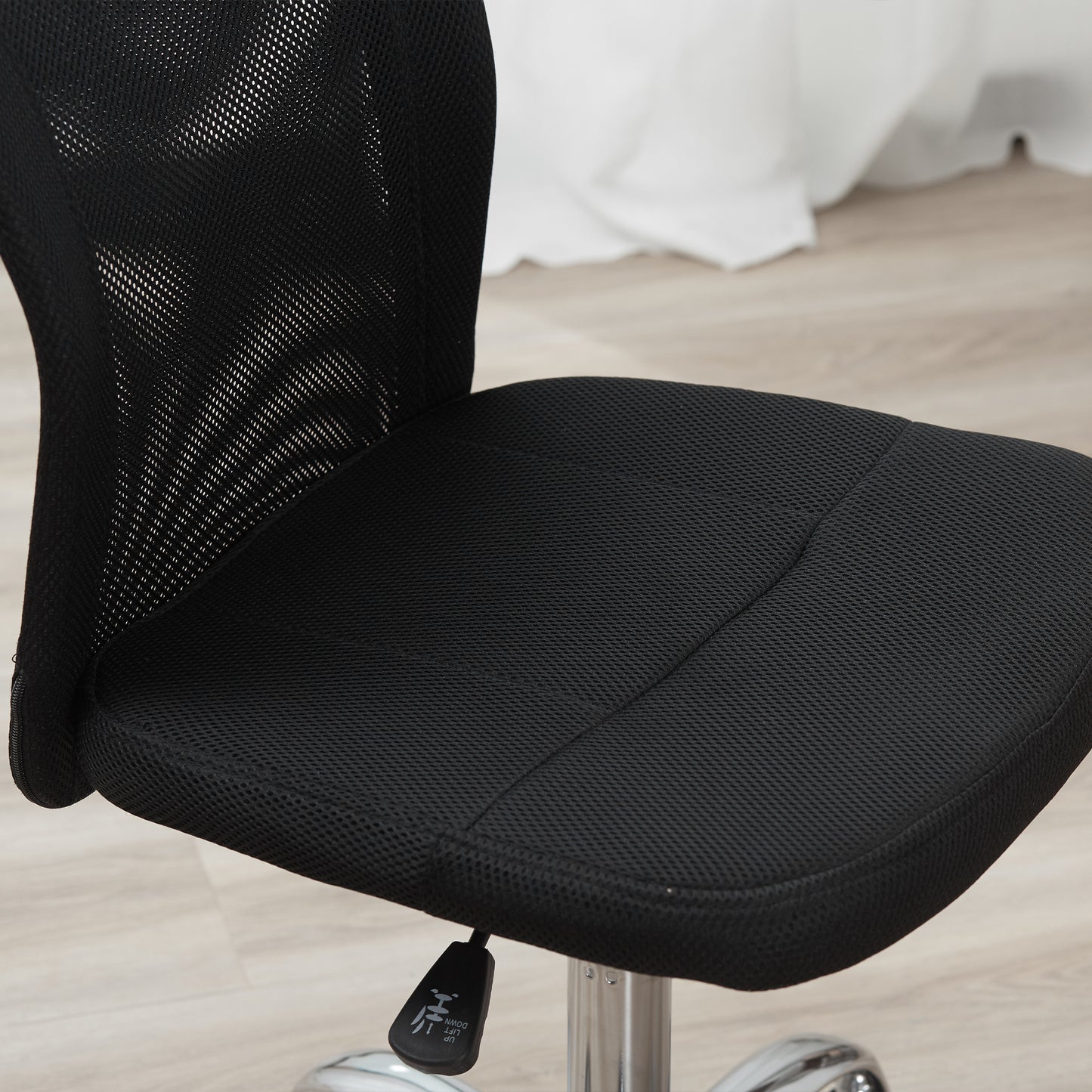 Vinsetto Bürostuhl Schreibtischstuhl, höhenverstellbar, Mesh, 43 cm x 58 cm x 100 cm, Schwarz