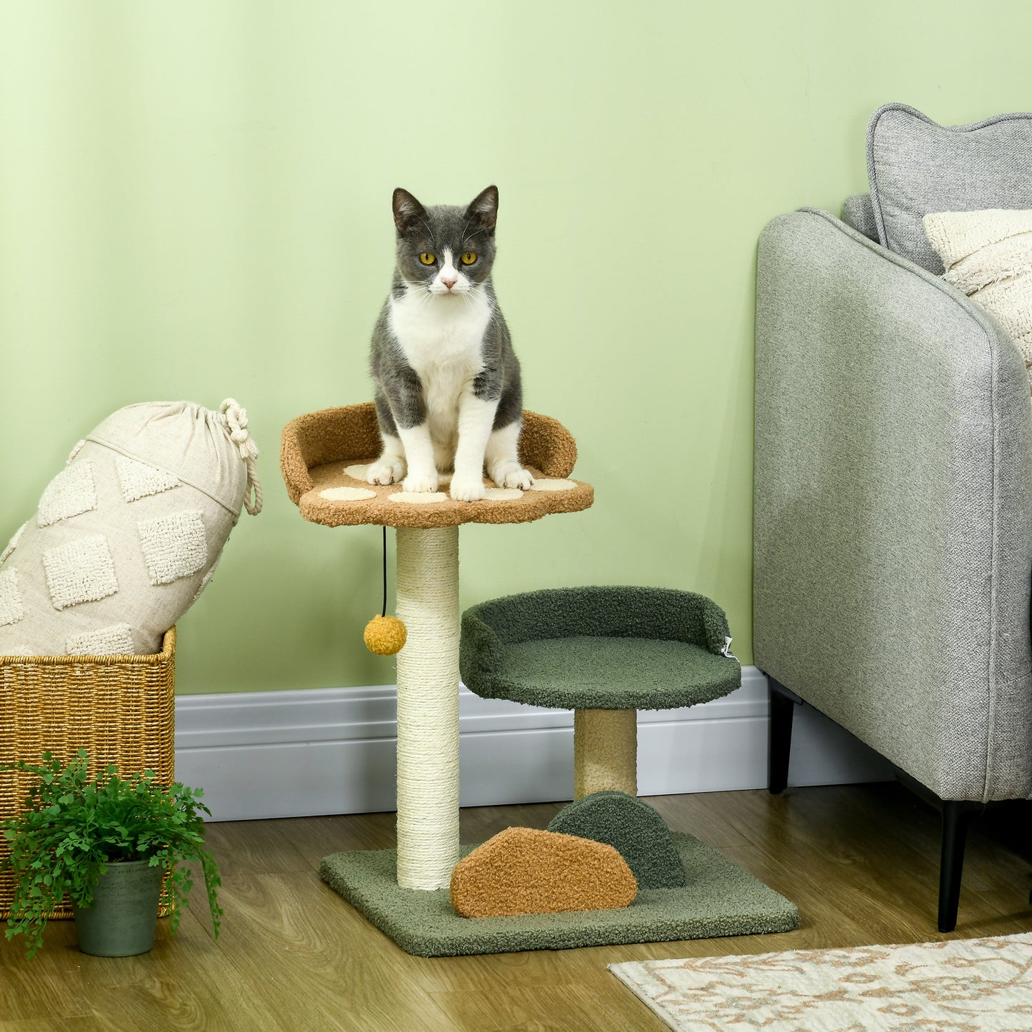 PawHut Kleiner Kratzbaum mit 2 Liegeflächen, inkl. Spielzeug, für kleine Katzen, Grün Beige+ Braun
