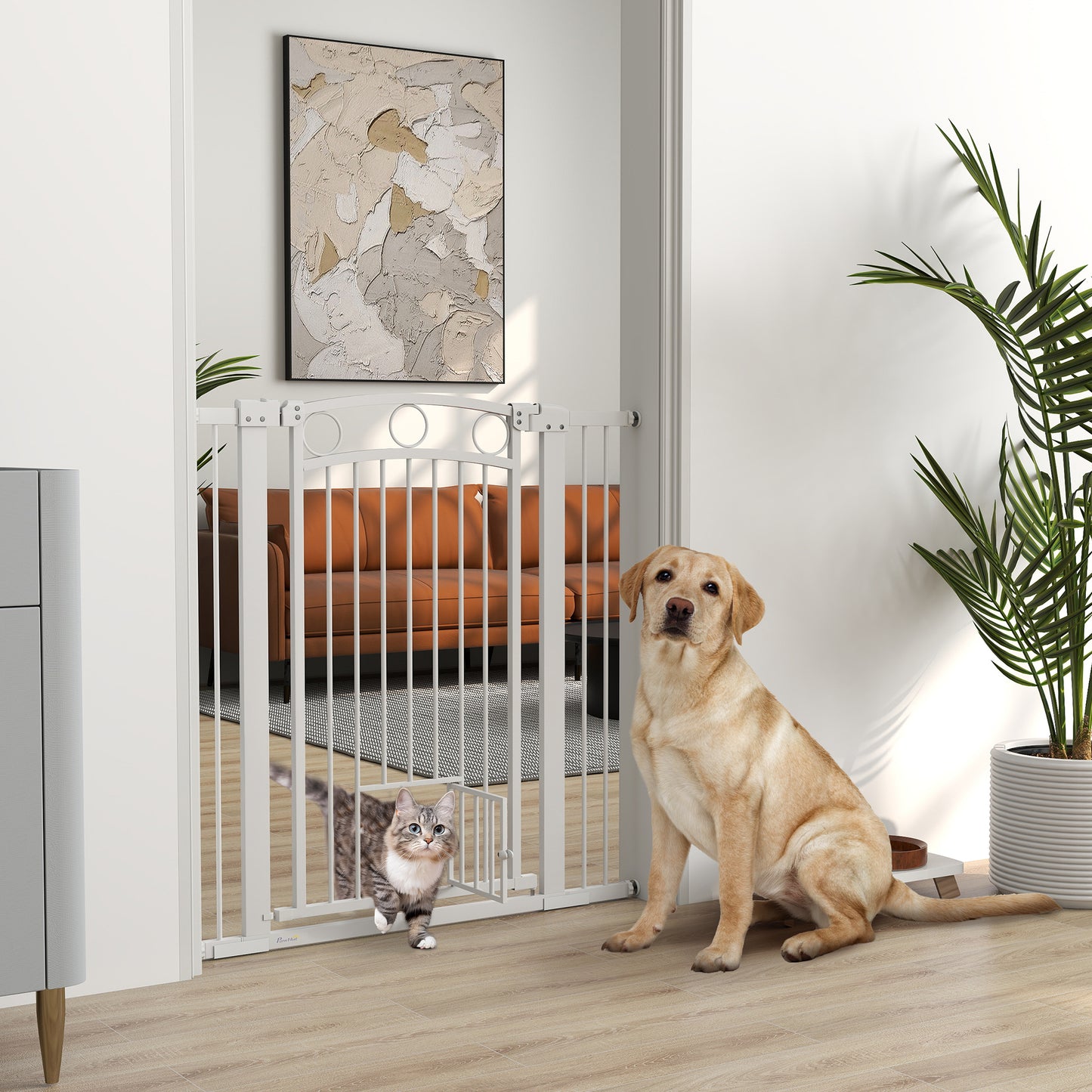 PawHut 106 cm hohes Haustiergitter mit anpassbarer Breite, integrierte Katzentür, für Treppen und Türrahmen, Weiß