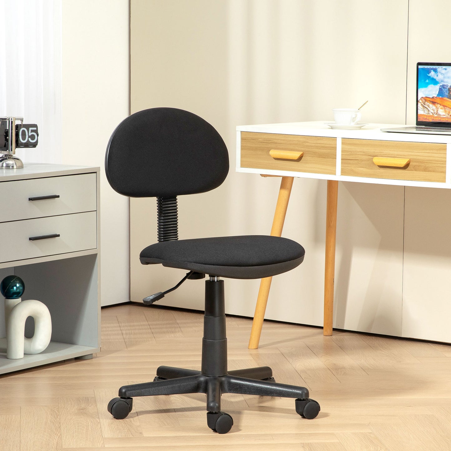 HOMCOM Bürostuhl, armloses Design, niedrige Rückenlehne, rollbar, drehbar, Schwarz