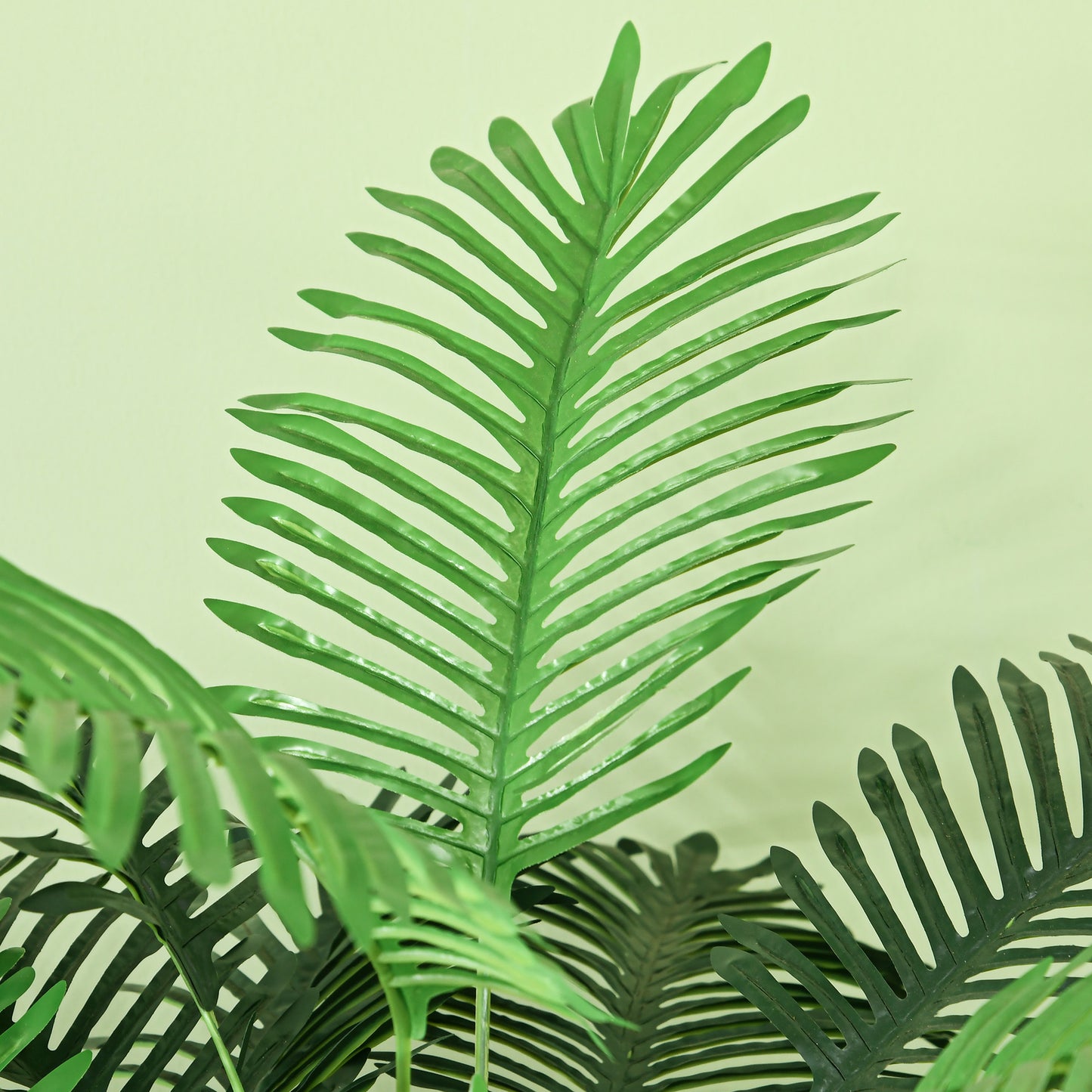HOMCOM Künstliche Palme, 1,6 m, realistische Zweige, Dekorationspflanze, Kunststoff, mit Topf, Braun+Grün