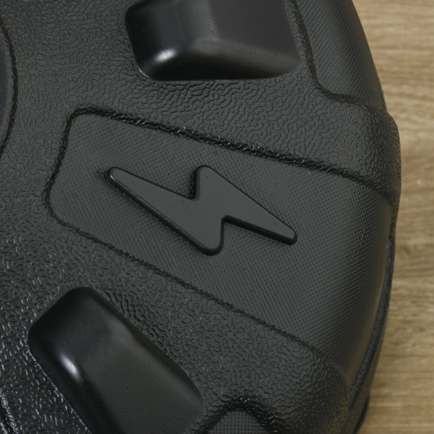 SPORTNOW Punchingball, höhenverstellbar 147-165cm, befüllbarer Standfuß, Stahl, Schwarz+Rot+Weiß