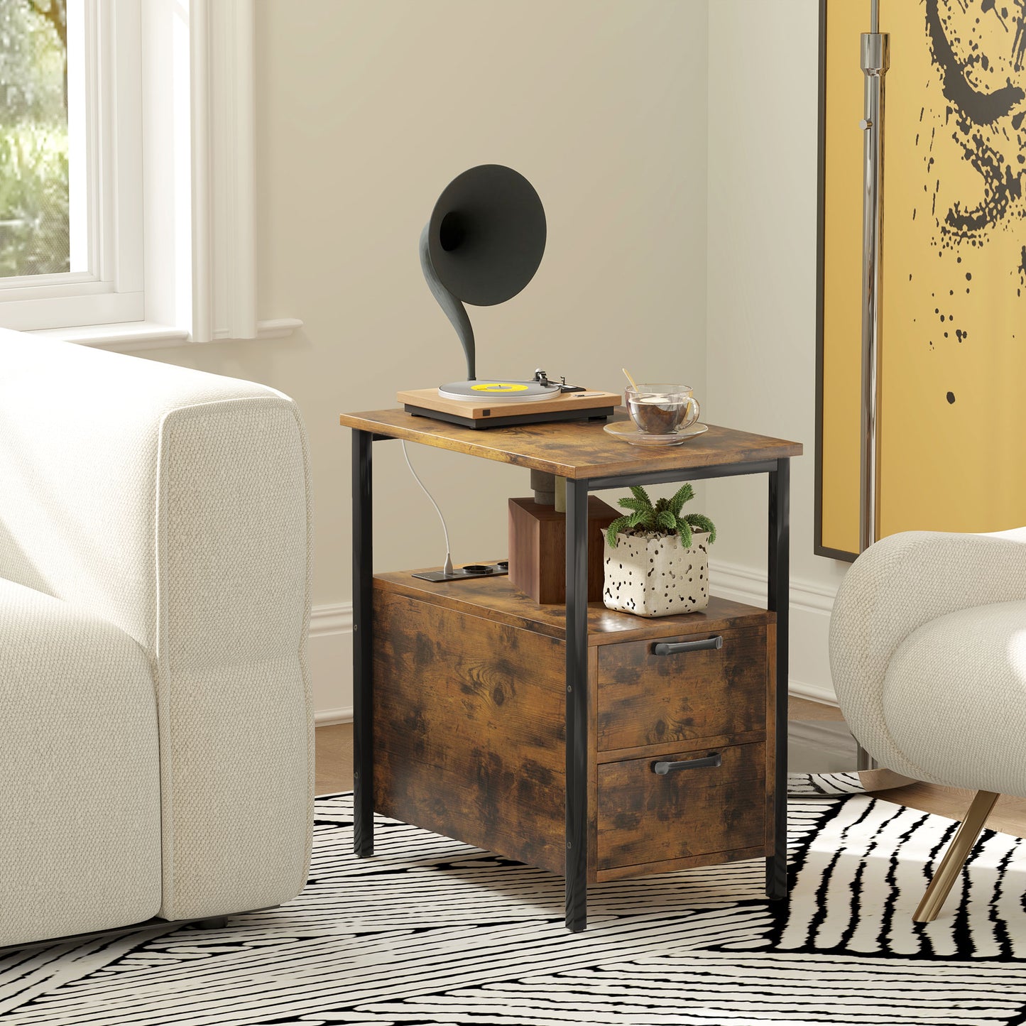 HOMCOM Beistelltisch mit Aufladestation, USB-Anschlüssen, Steckdosen, 2 Schubladen und Regal für Wohnzimmer, Schlafzimmer