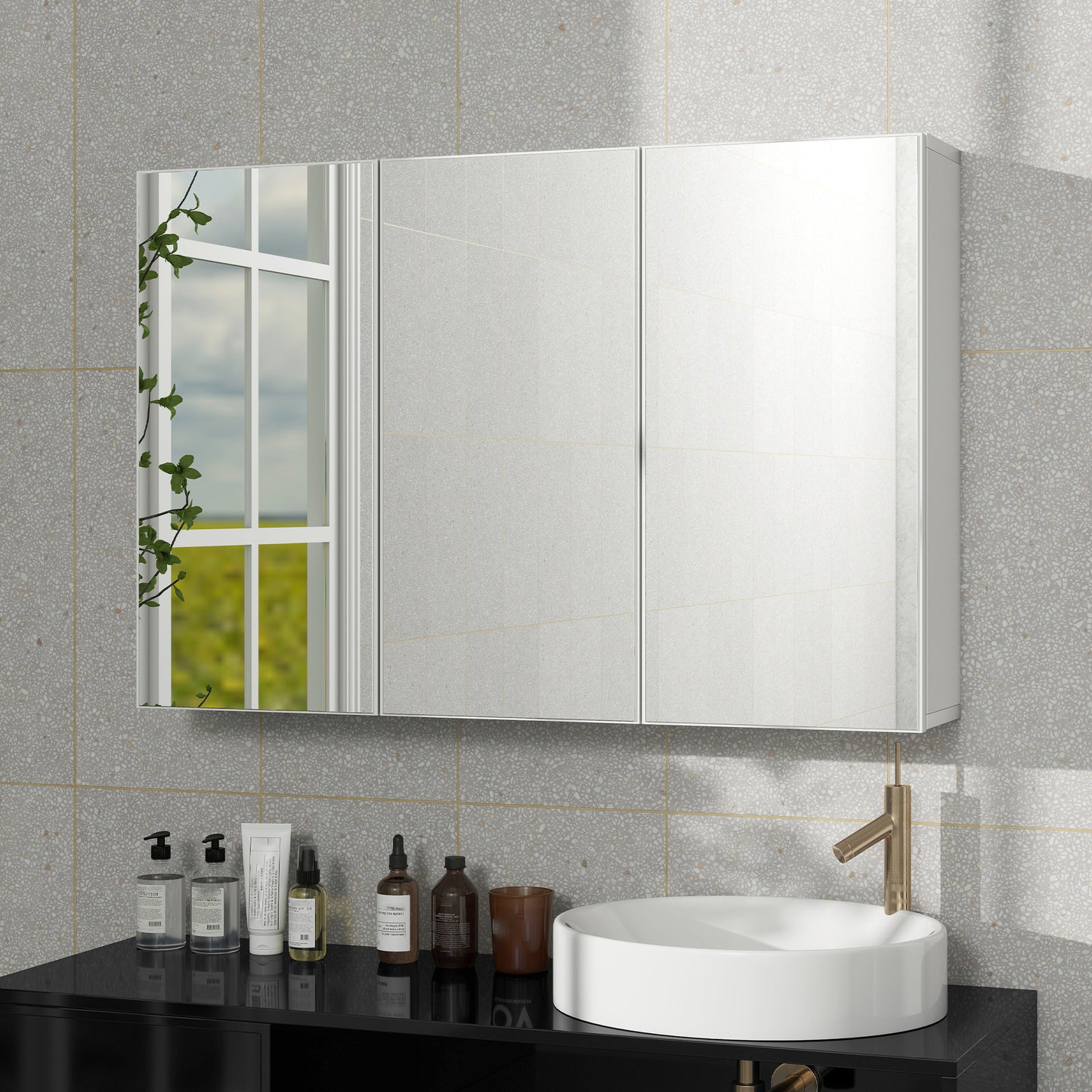 HOMCOM Badezimmerspiegelschrank, Badschrank mit 3 Spiegeltüren, Wandmontage, 90 x 15,5 x 60 cm, Spanplatte, Weiß