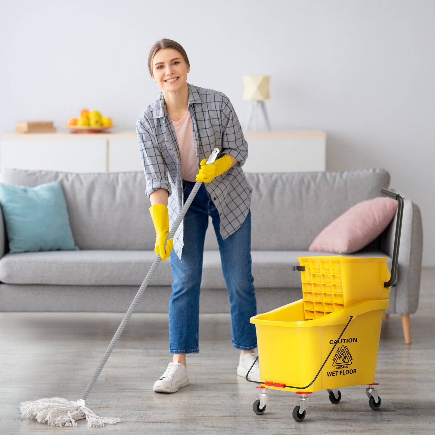 HOMCOM Wischeimer auf Rädern mit Mopp-Auswringer, Mopp-Halter, 36 Liter, Kunststoff, Gelb