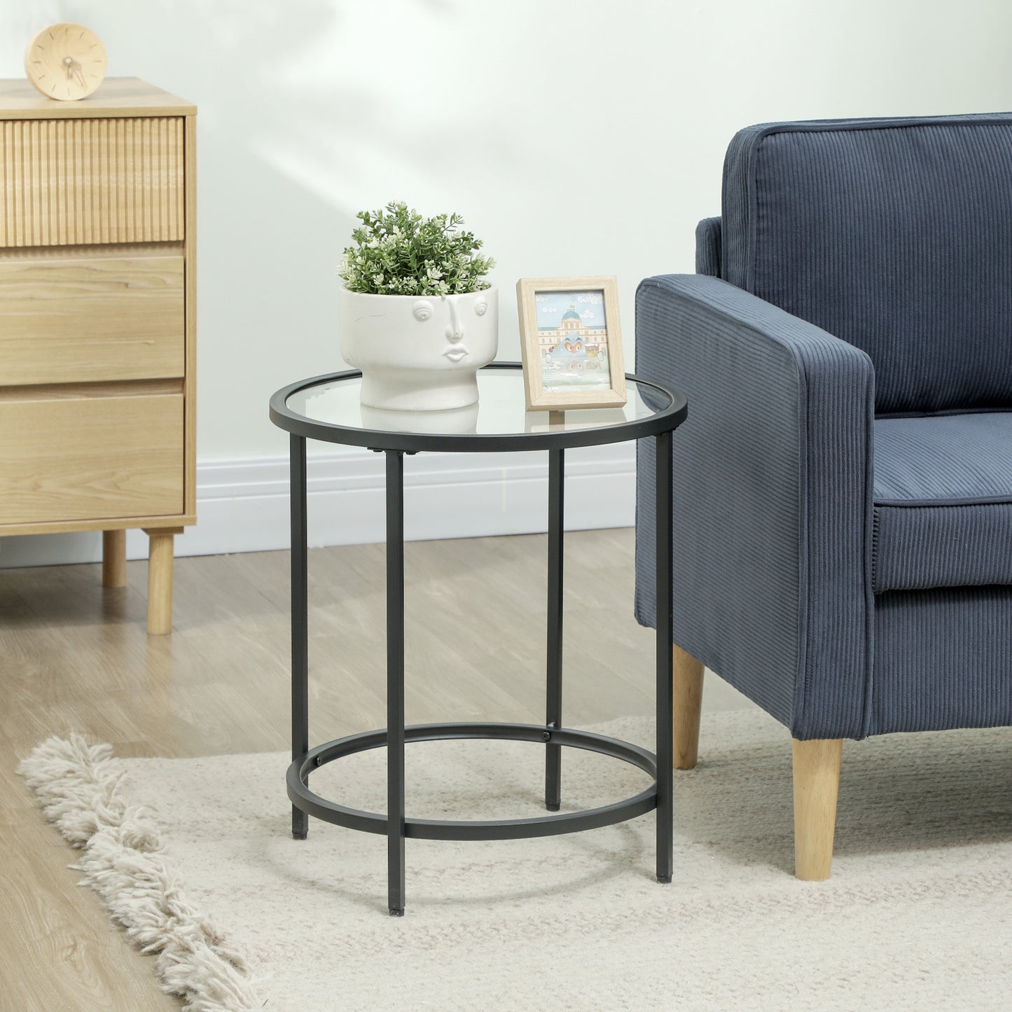 HOMCOM Runder Beistelltisch mit Glasplatte und Metallrahmen, kleiner Kaffeetisch für Wohnzimmer, Schlafzimmer, Schwarz
