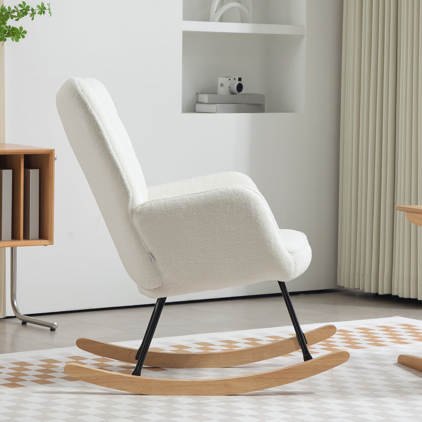 HOMCOM Schaukelstuhl in Vliesoptik mit Armlehnen, Ergonomischer Sessel mit Holzkufen, für Wohnzimmer, Schlafzimmer, Weiß
