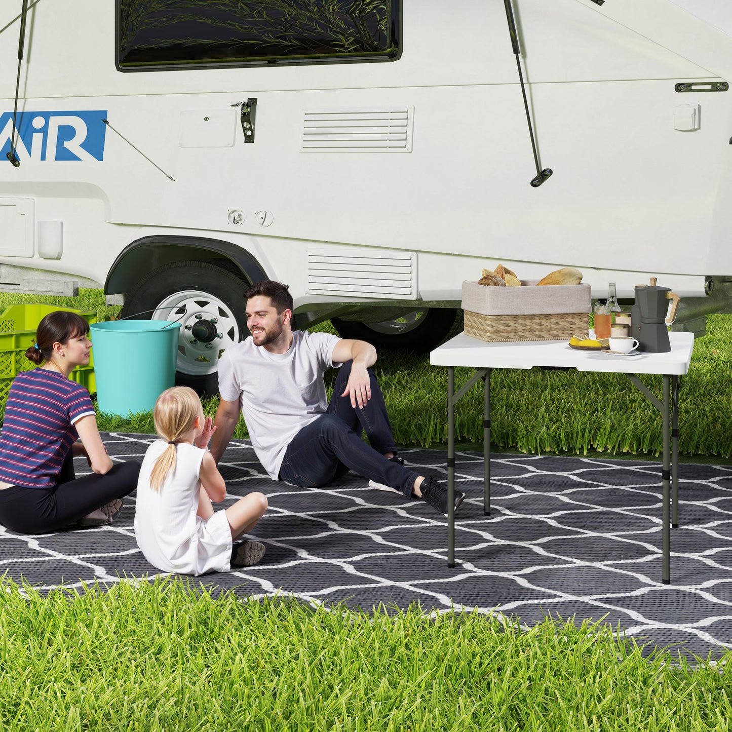 Outsunny Picknicktisch, Klappbarer Campingtisch, in zwei Höhen einstellbar, für Gartenpartys, Camping, Kunststoff, Metall, Weiß